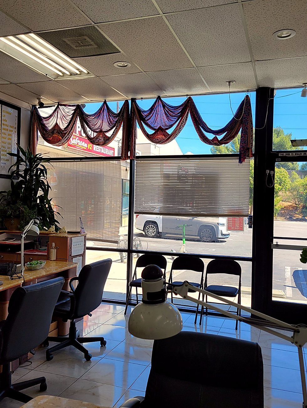 The Salon at Nails Effects