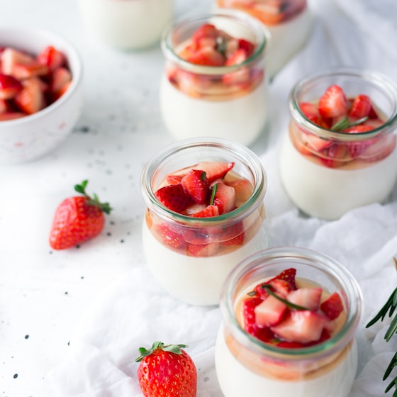 Cream and strawberry desserts